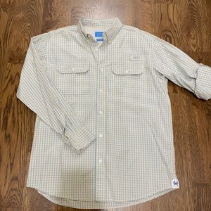 Coast Pawleys Island button down fishing shirt size Medium